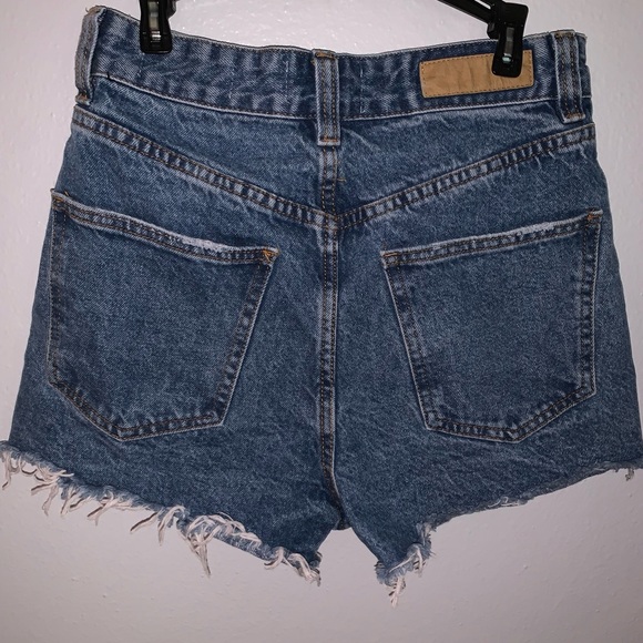 Cotton On High Rise Shorts - Picture 2 of 6
